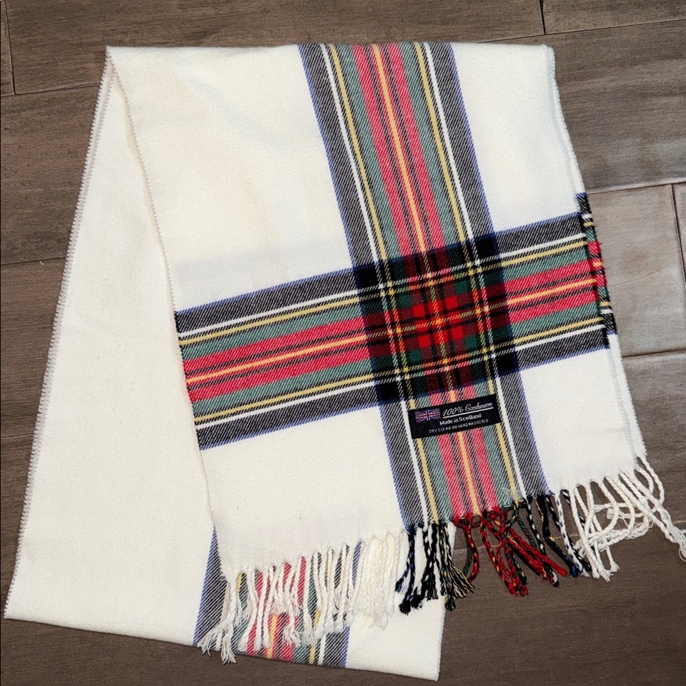 100% Cashmere Ivory & Red Plaid Scarf Made in Scotland - Picture 5 of 6